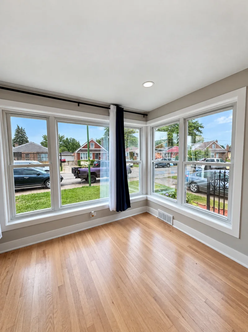 A bright room whose windows Beast Auto Tints tinted