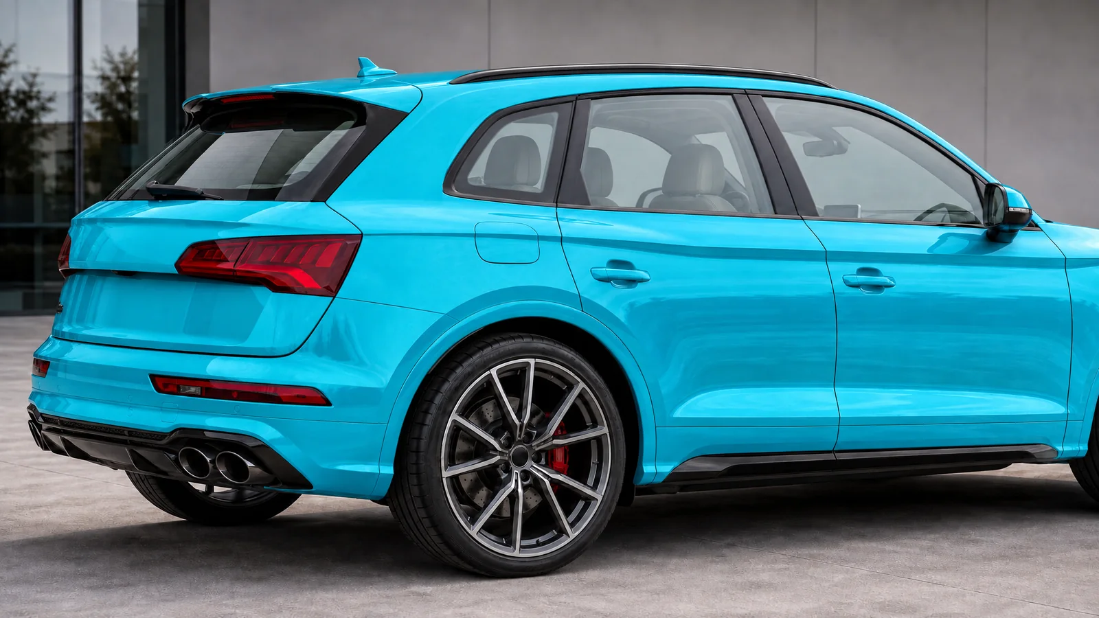 Car with clear windows, to compare with 35% tint